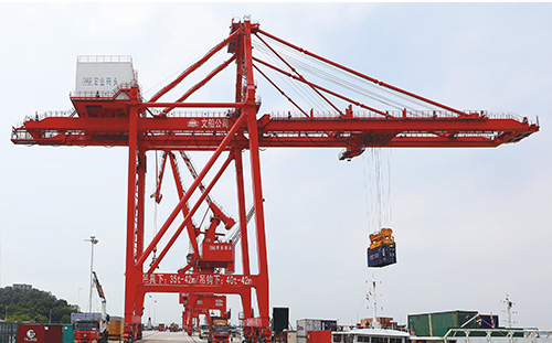 岸邊集裝箱起重機(jī)