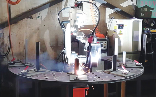 自動(dòng)焊接機(jī)器人