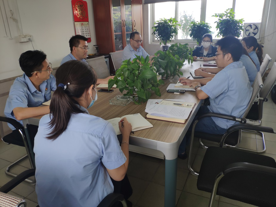 發(fā)揮聯(lián)合黨支部作用 黨建促中心