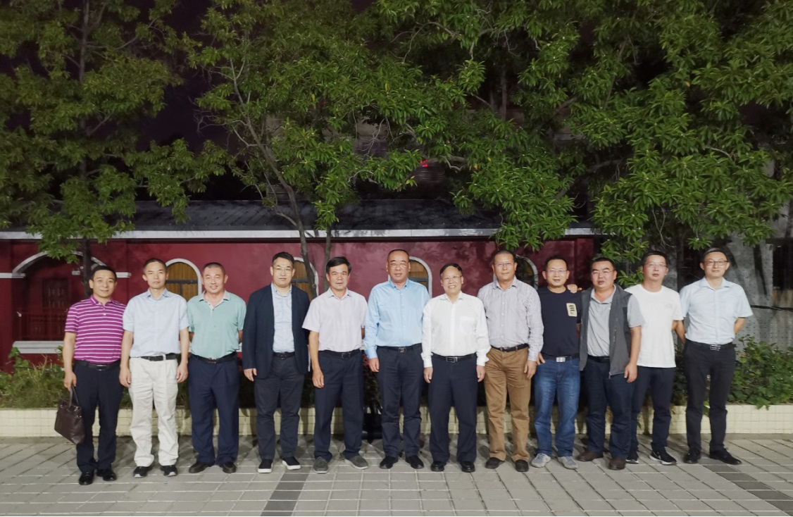 深化戰(zhàn)略合作 促進(jìn)互利共贏 ——黃埔文沖公司領(lǐng)導(dǎo)帶隊(duì)參加保利長(zhǎng)大座談交流會(huì)